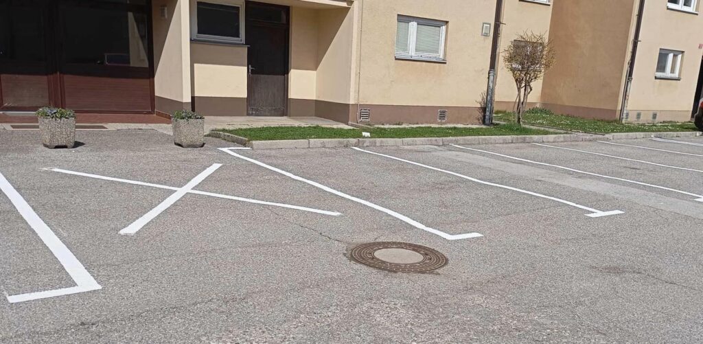 parkirisca.jpg