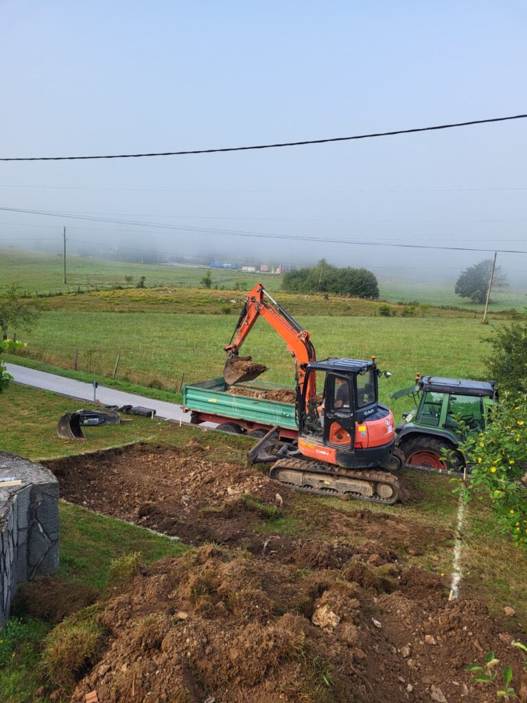 NAJDI GRADBENIKA- DELO Z BAGROM