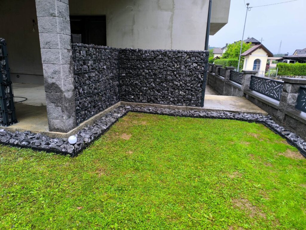 NAJDI GRADBENIKA- OGRAJE ZA VSAK DOM