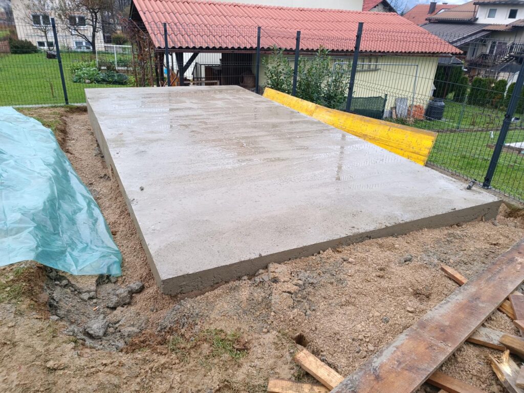 NAJDI GRADBENIKA – UREDITEV OKOLICE