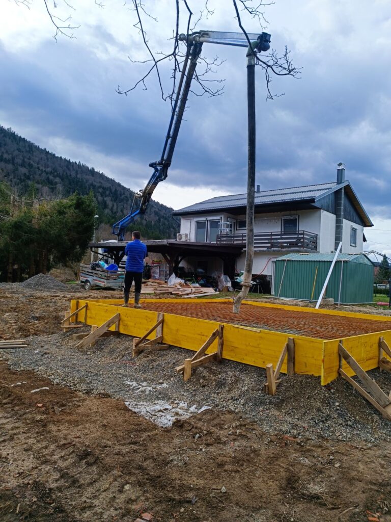 NAJDI GRADBENIKA- ŽIGA PUST